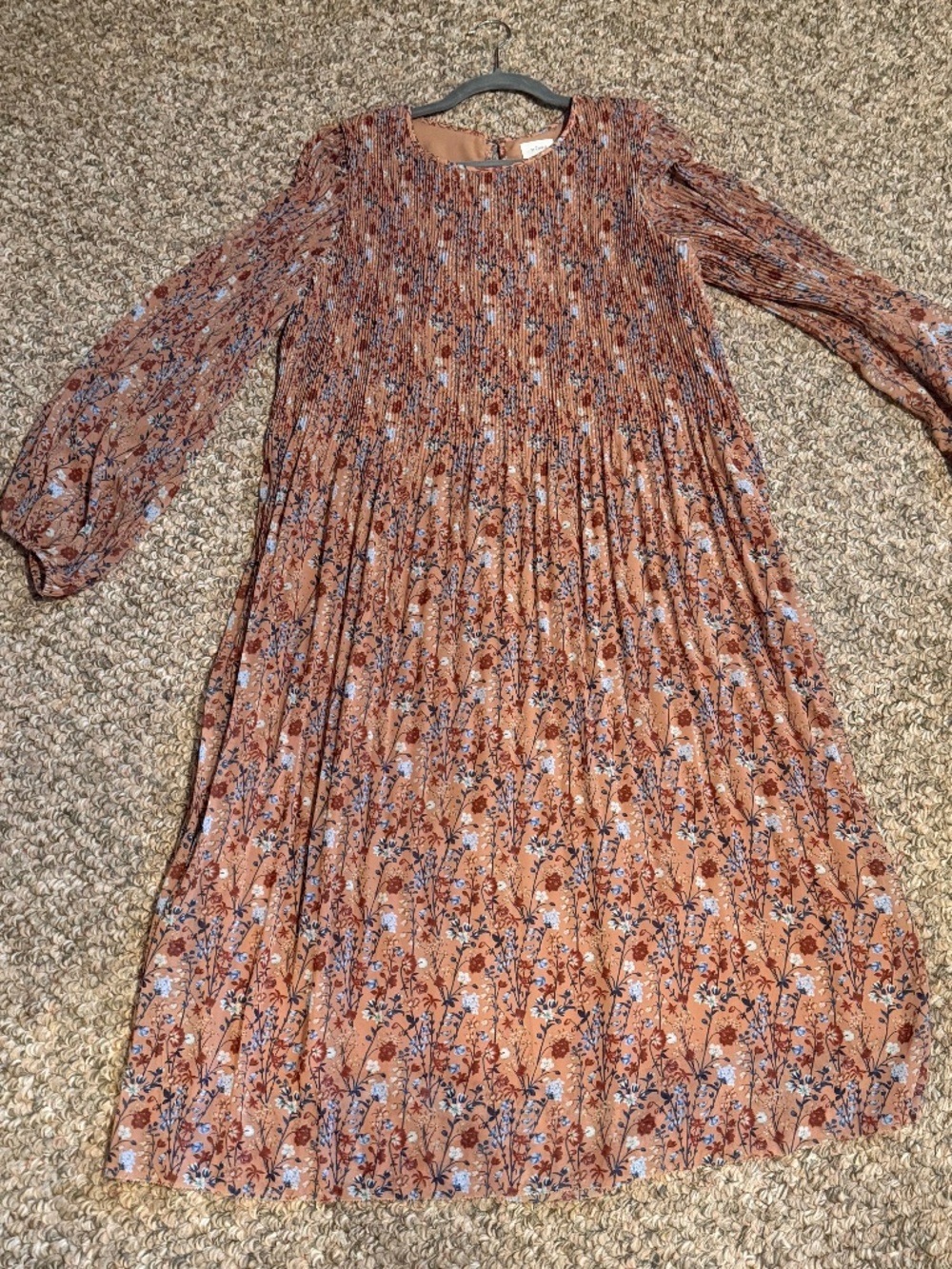 New Aritzia Wilfred Day Dreamer Midi Dress Size Medium